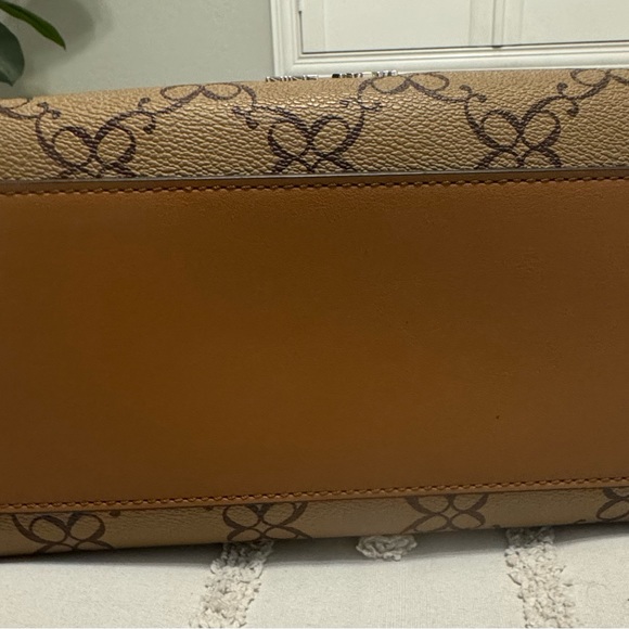 Nine West brown and white womens purse. - Picture 2 of 4